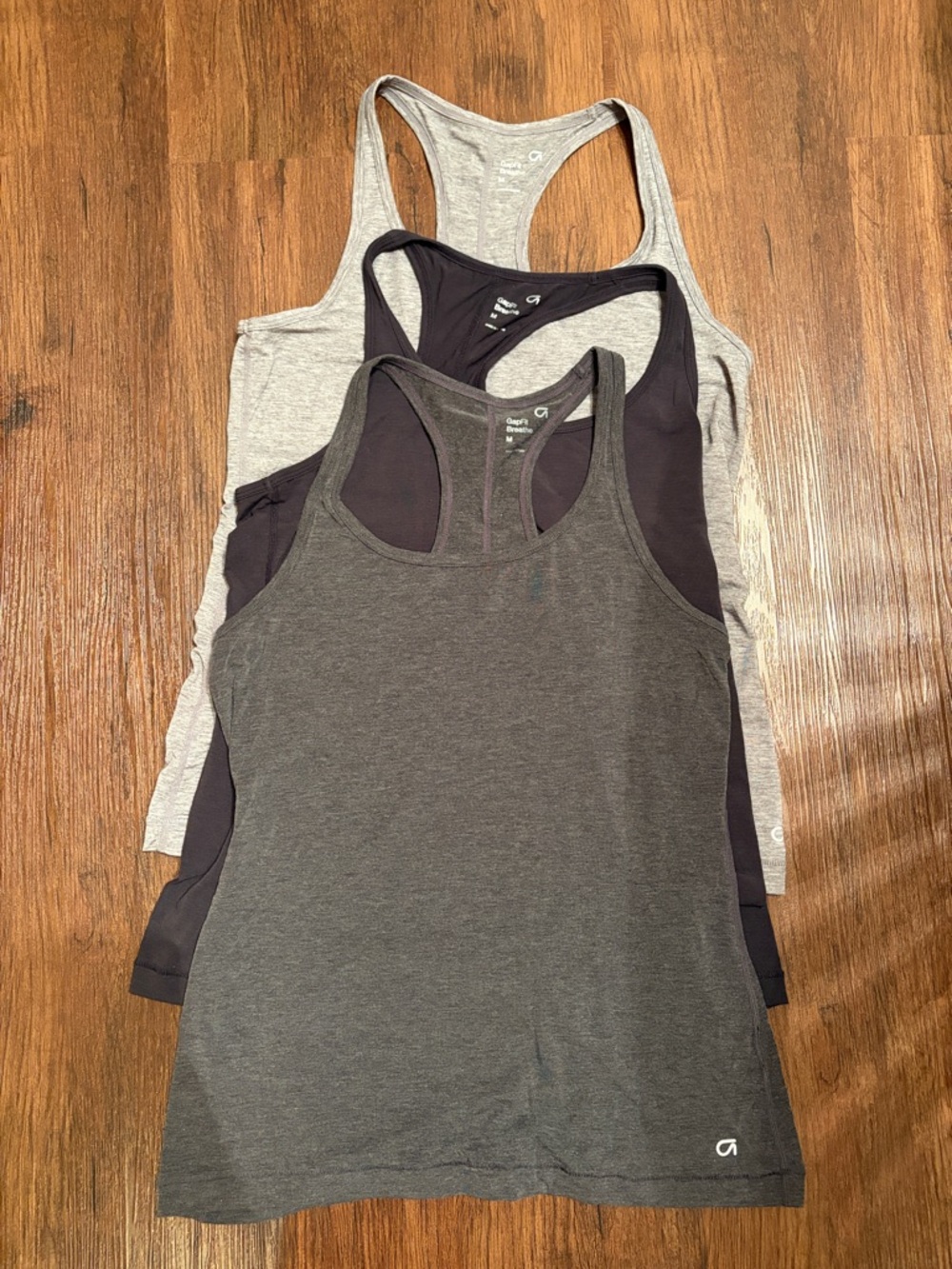 GapFit Breathe Tank athletic Tops set of 3  grey black women sz M EUC